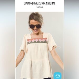 Entro gauze diamond top.